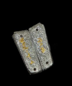 Engraved grips / please specify the exact model of the firearm